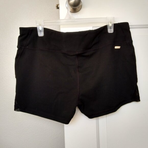 Danskin Women's Black Fitted Active Shorts Size XL - Picture 2 of 8
